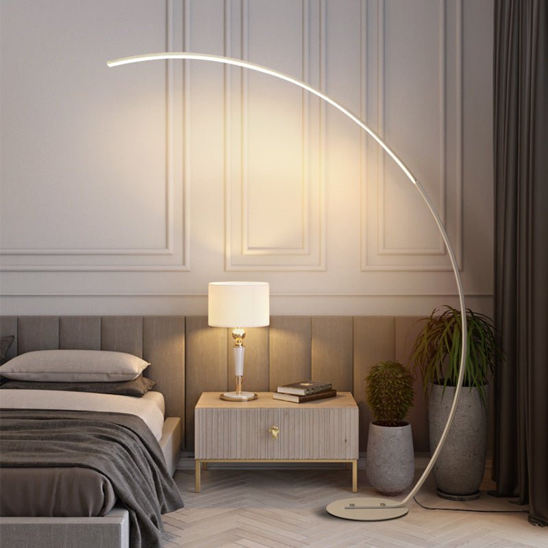 Minimalist Modern Floor Lamp - Black And White Optional - IVOIRART.COM