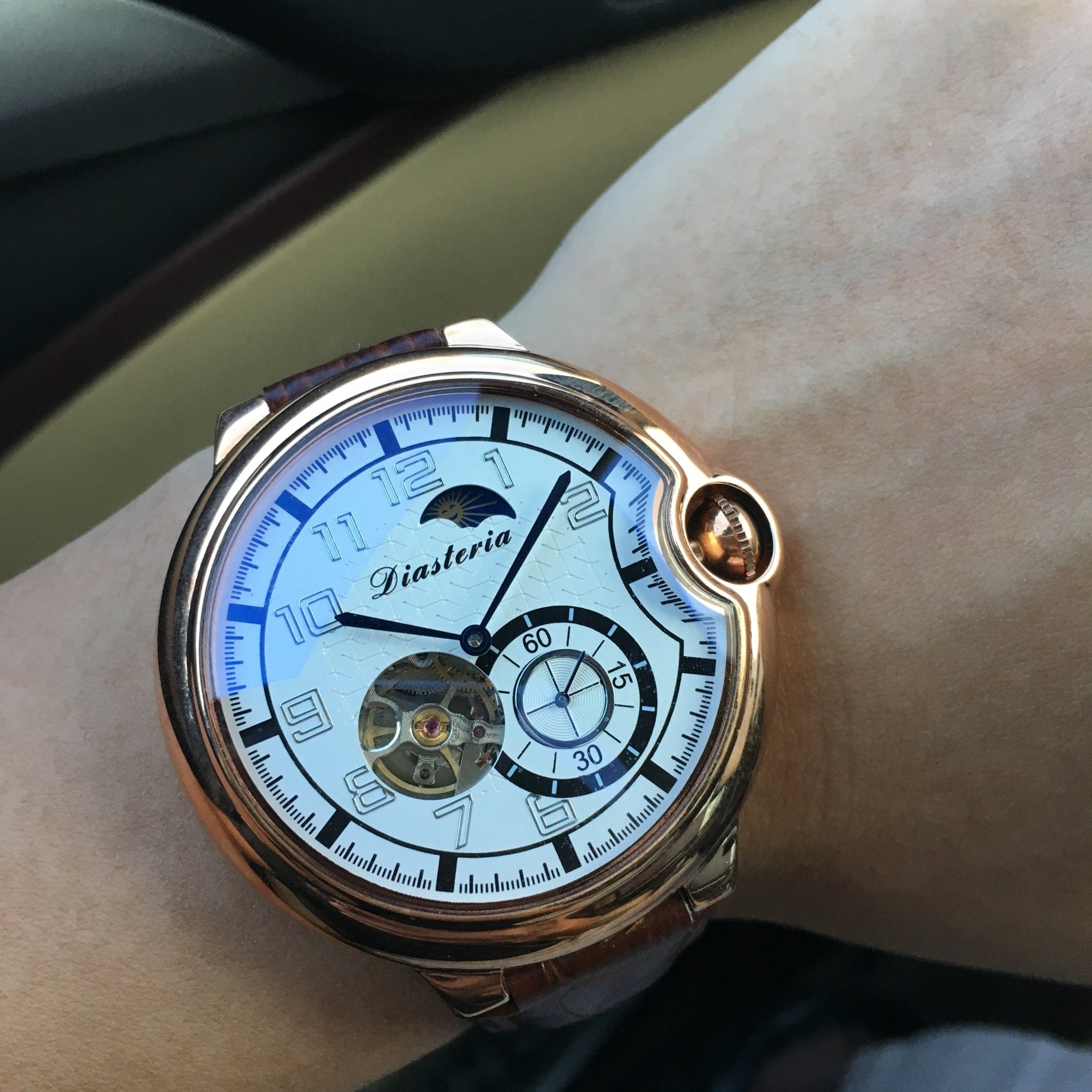 Montre mécanique en cuir véritable pour homme au style sport élégant et robuste - IVOIRART.COM
