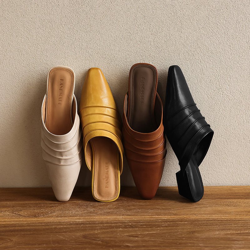Mules artisanales pour femme en cuir pleine fleur de mouton froncé, talon bas carré - IVOIRART.COM