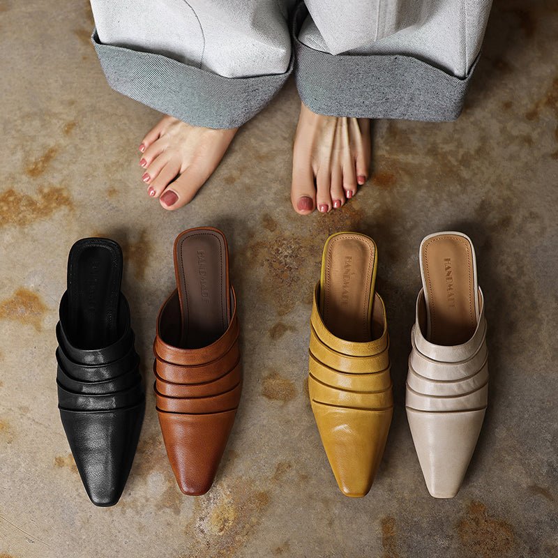 Mules artisanales pour femme en cuir pleine fleur de mouton froncé, talon bas carré - IVOIRART.COM