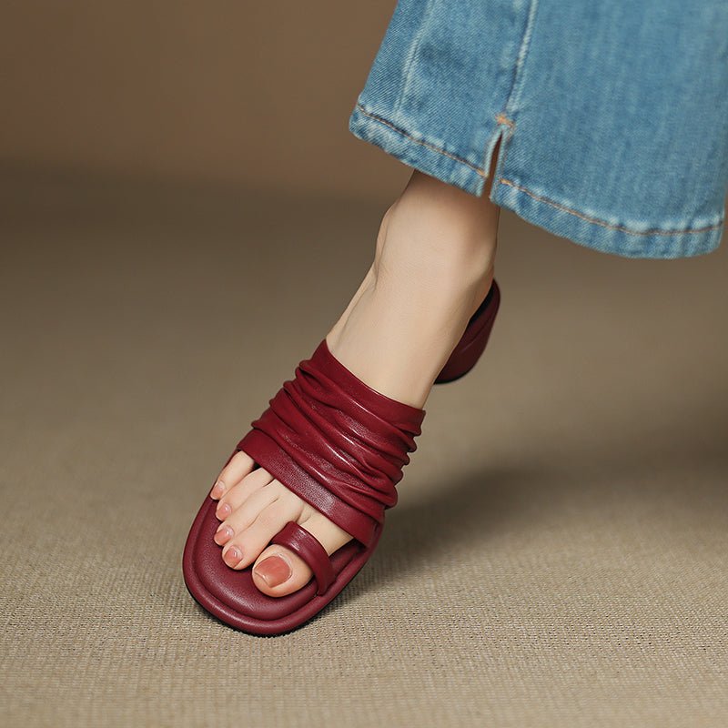Mules artisanales pour femmes en peau de mouton véritable, talon bloc et boucle orteil - IVOIRART.COM