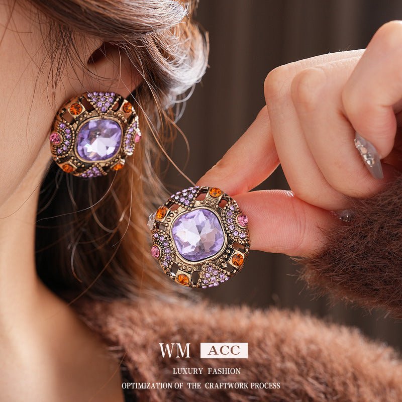 Niche Retro Palace Ear Cuffs - Aiguillon Argent, Strass Carré, Élégance Vintage. - IVOIRART.COM