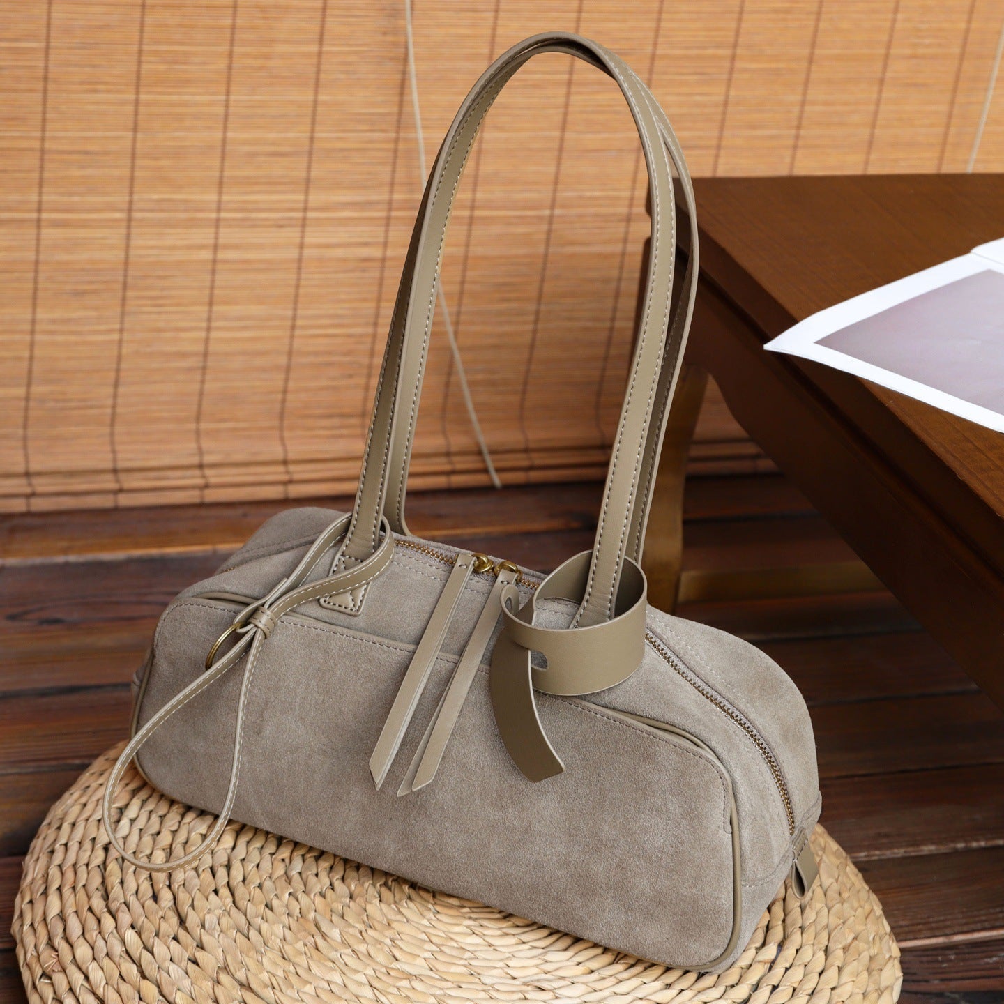 Niche Sac Bowling Mat en Cuir Vachette pour Femme - Grand Boston, Cuir Véritable - IVOIRART.COM