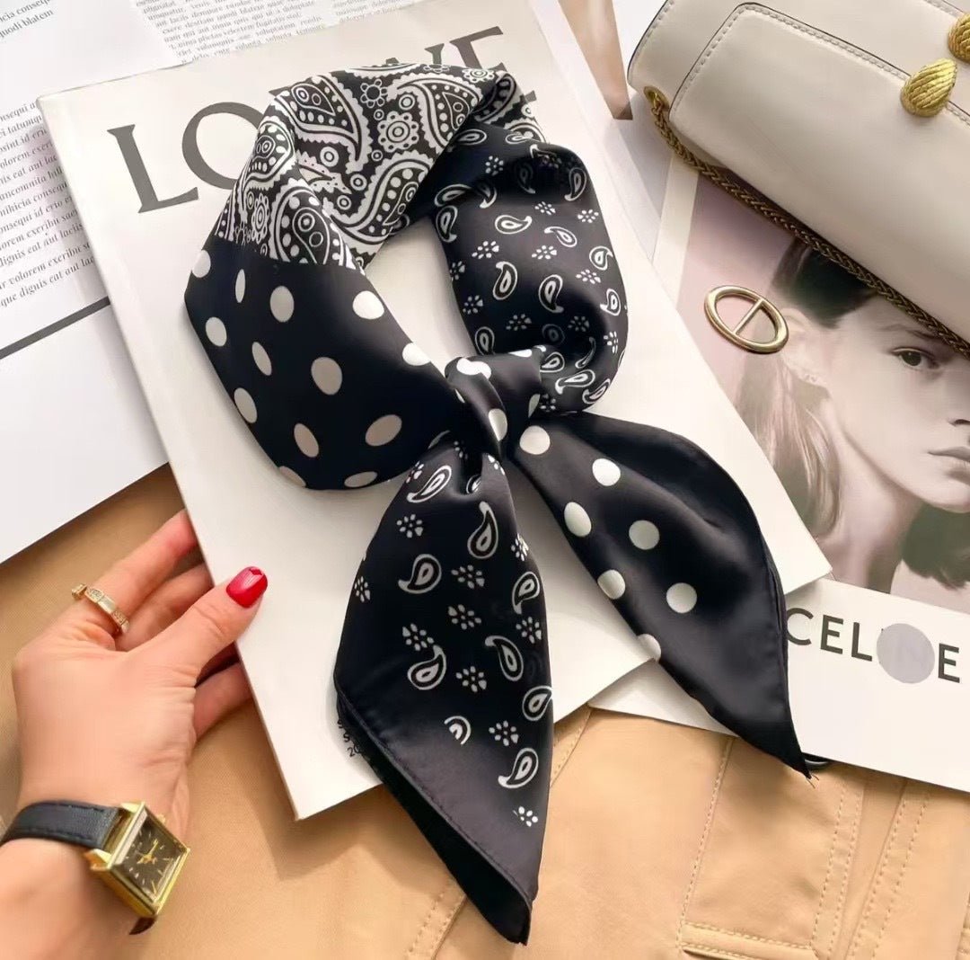 Nouveau Foulard Carré Polyvalent en Soie Imitation pour Femme - Élégant et Pratique - IVOIRART.COM