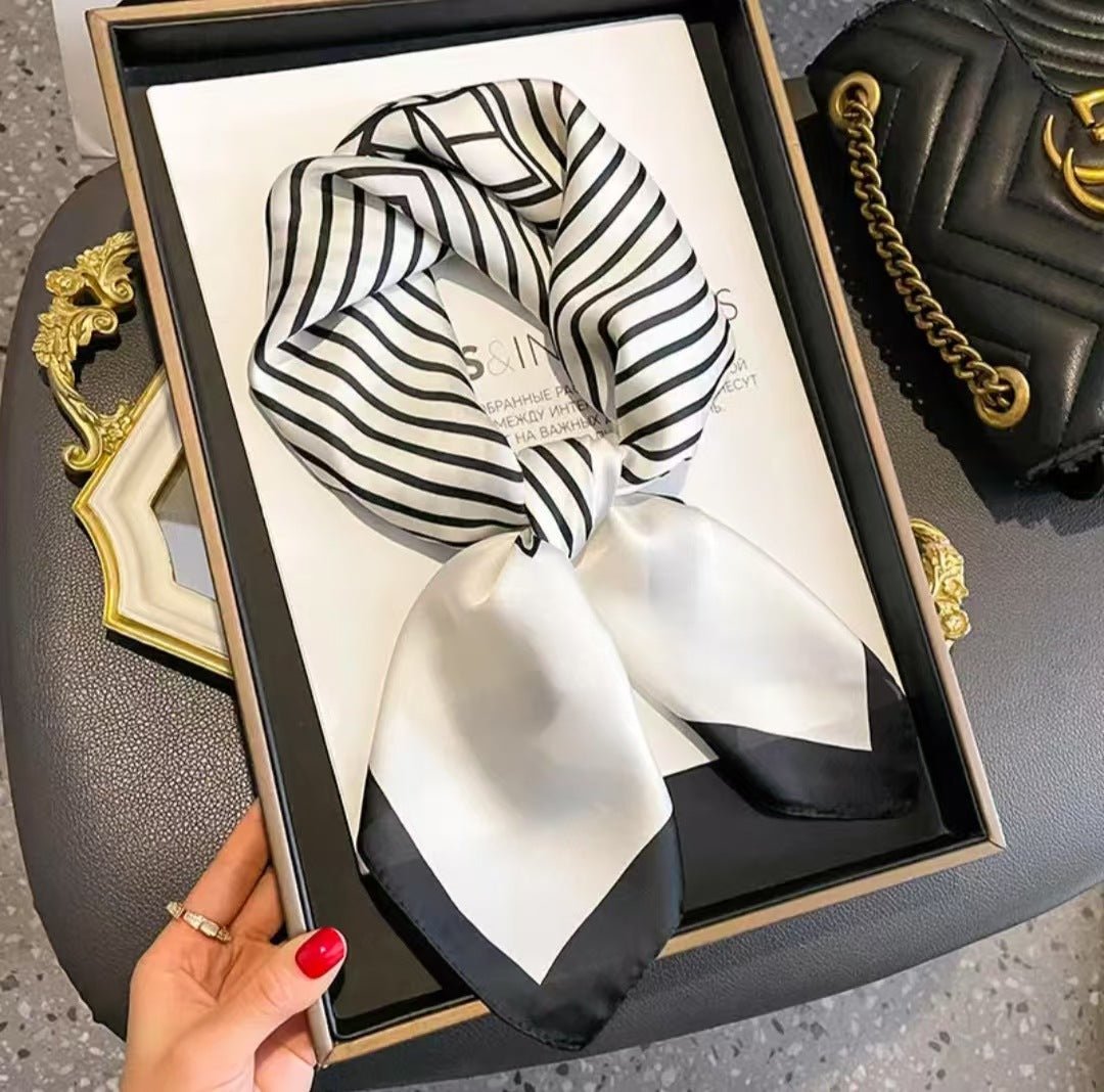 Nouveau Foulard Carré Polyvalent en Soie Imitation pour Femme - Élégant et Pratique - IVOIRART.COM
