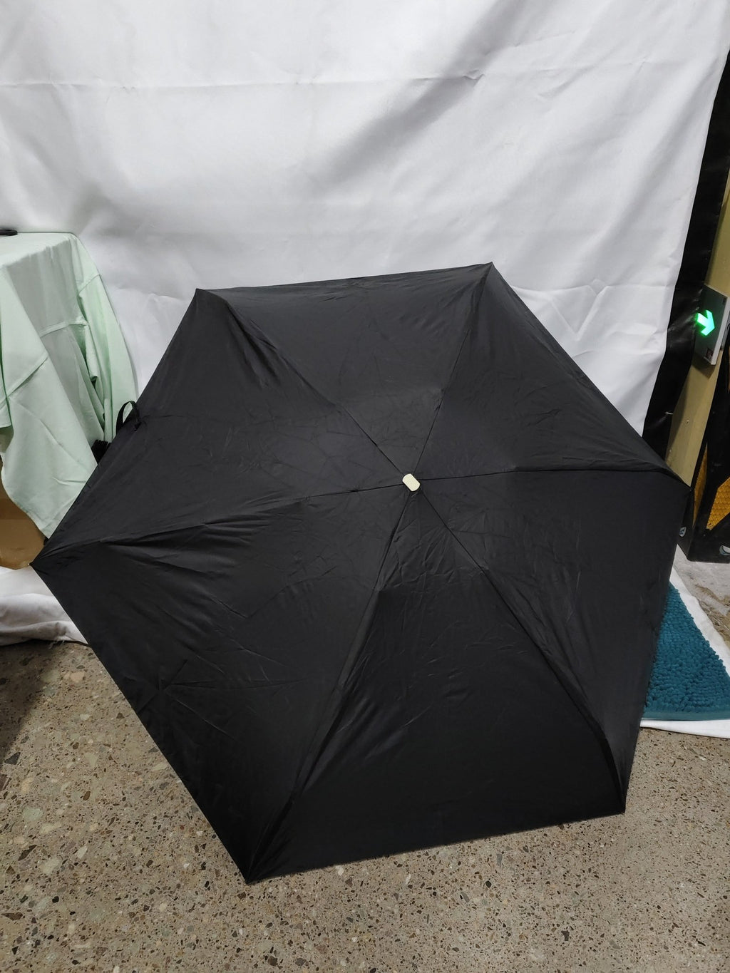 Parapluie UV Automatique Mini Slim avec 6 Baleines - Compact et Élégant - IVOIRART.COM