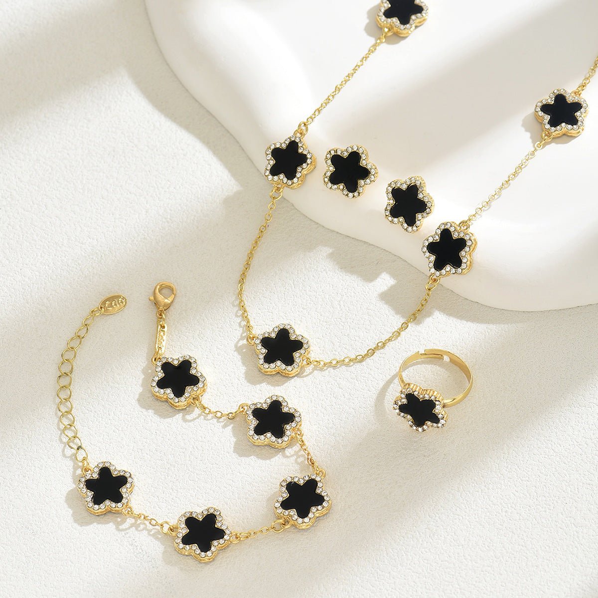 Parure bijoux femme 2026 motif floral zircone cubique collier bracelet bague Or. - IVOIRART.COM