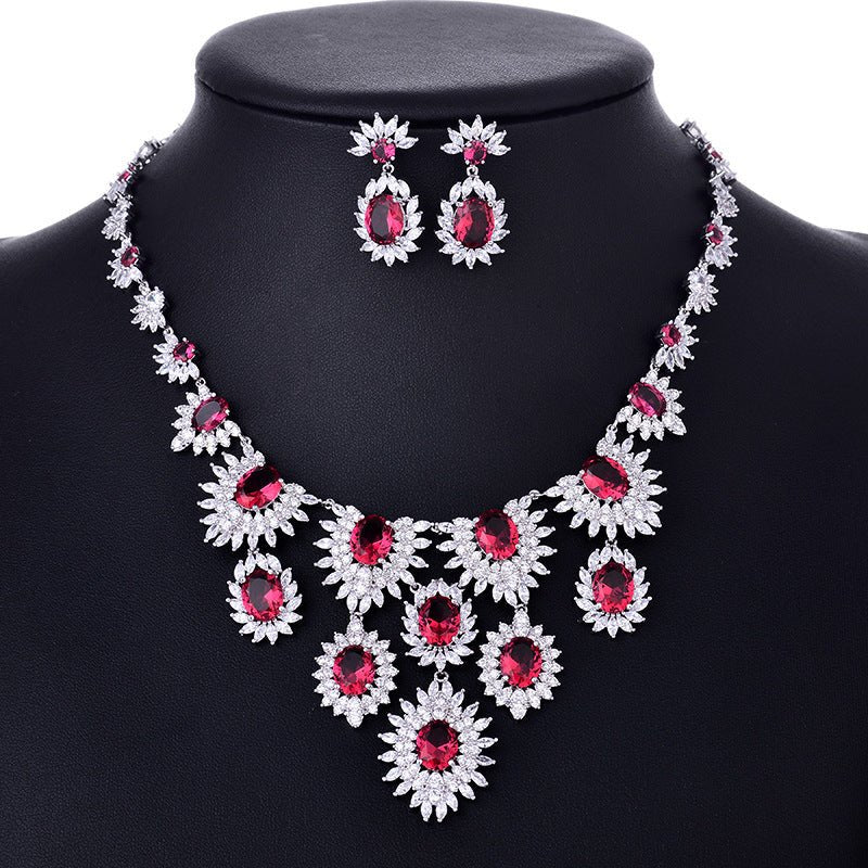 Parure de bijoux colorés en zircon pour mariage : boucles d'oreilles et collier femme - IVOIRART.COM