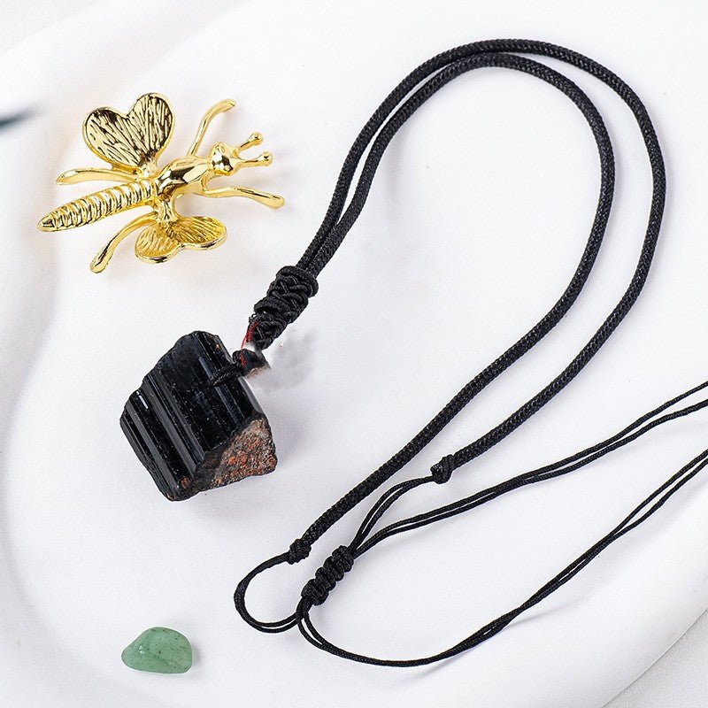 Pendentif naturel en tourmaline noire, bijou protecteur élégant et authentique - IVOIRART.COM