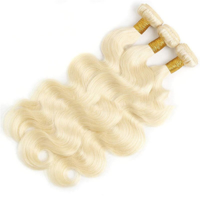 Perruque en Soie Synthétique Ondulée Type Cascade 613 Blonde Clair Résistante - IVOIRART.COM