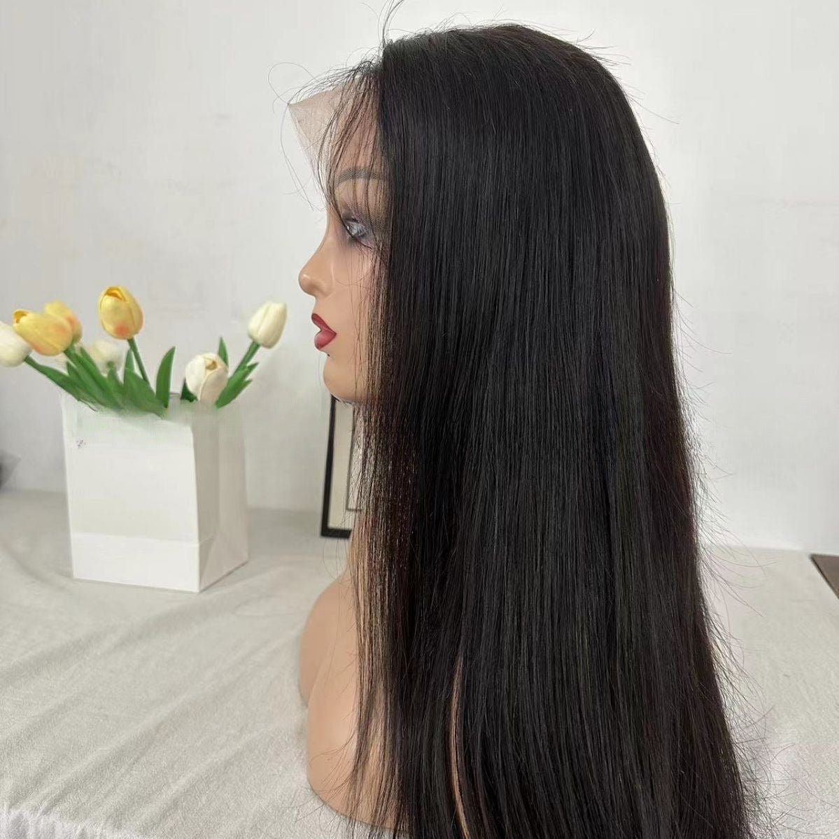 Perruque Femme Mode en Dentelle Intégrale Cheveux Naturels Noirs 45 cm - IVOIRART.COM