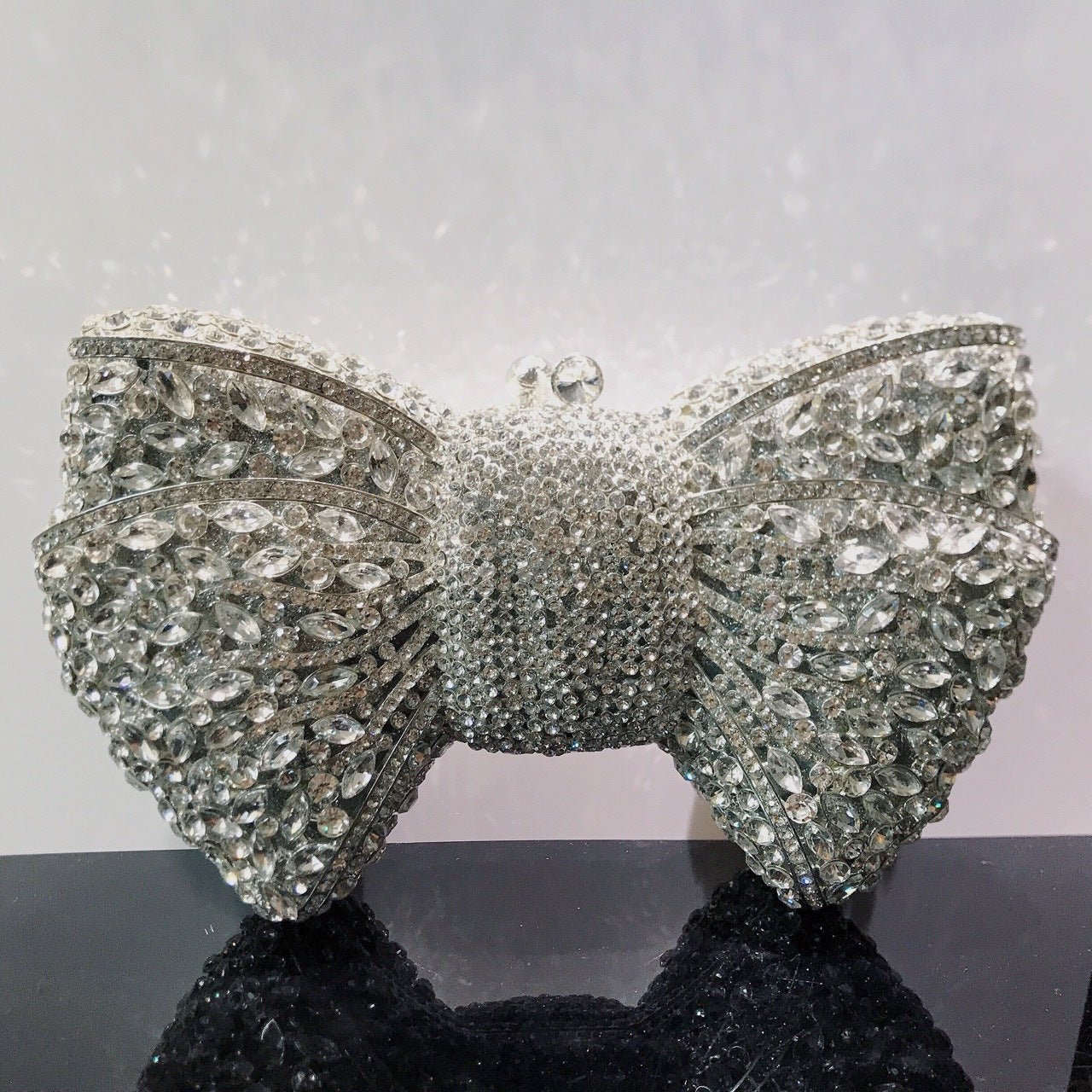 Pochette de Soirée Noeud avec Diamants Sac à Main Cristaux Élégant et Raffiné - IVOIRART.COM
