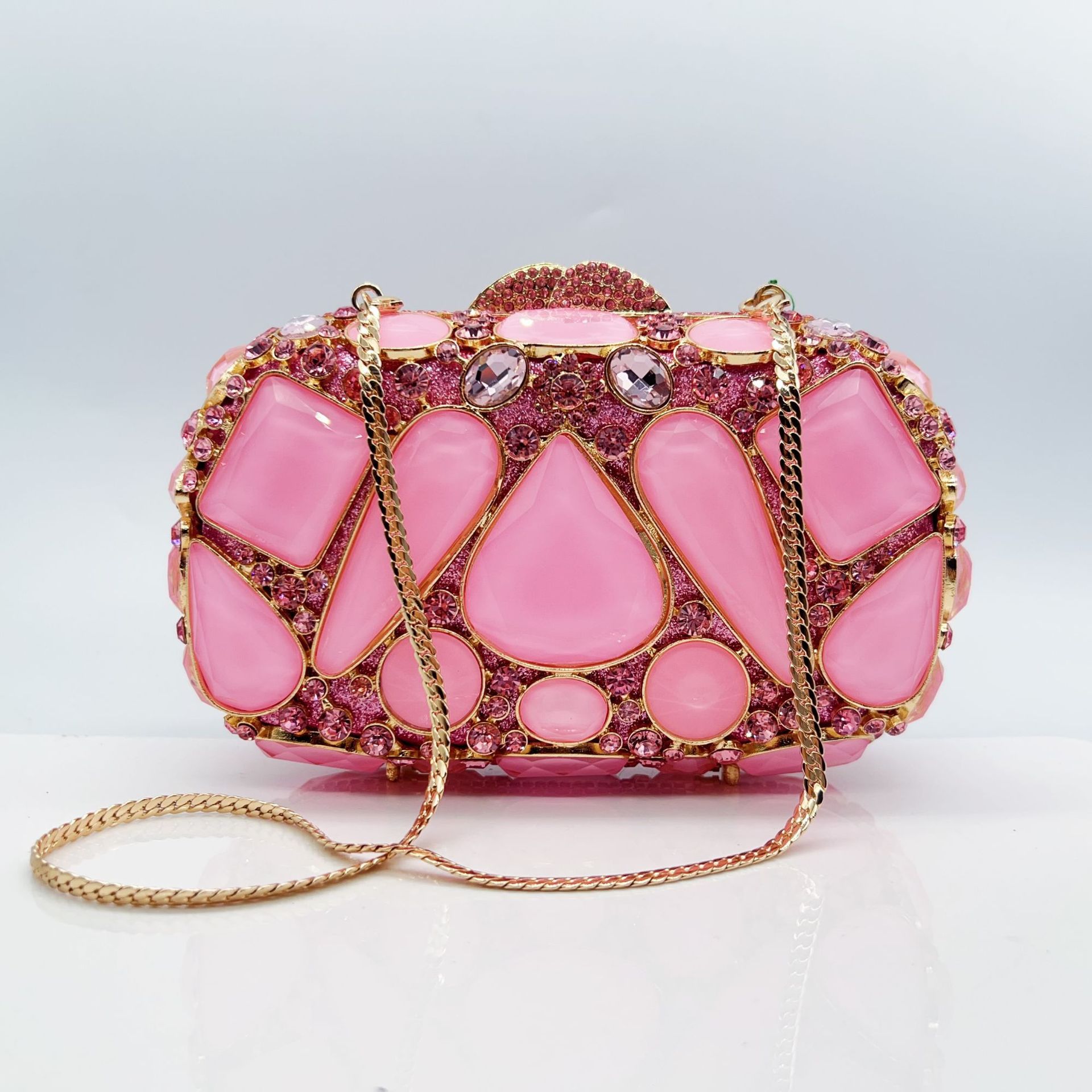Pochette Femme Encrustée de Diamants en Verre pour Soirée Élégante - IVOIRART.COM