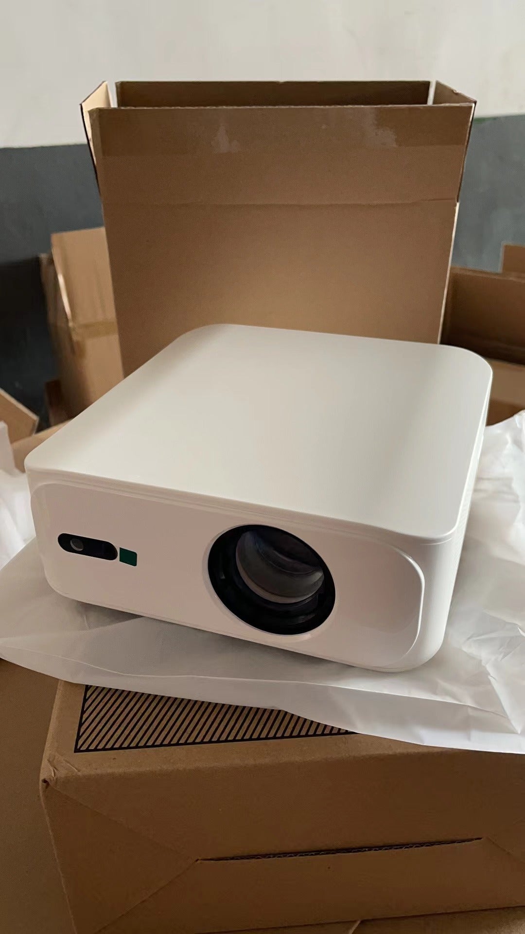 Projecteur portable mural à projection directe Full HD 1080p pour divertissement - IVOIRART.COM