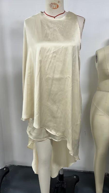 Robe Cape Asymétrique en Satin Élégante et Luxe pour Occasions Spéciales - IVOIRART.COM