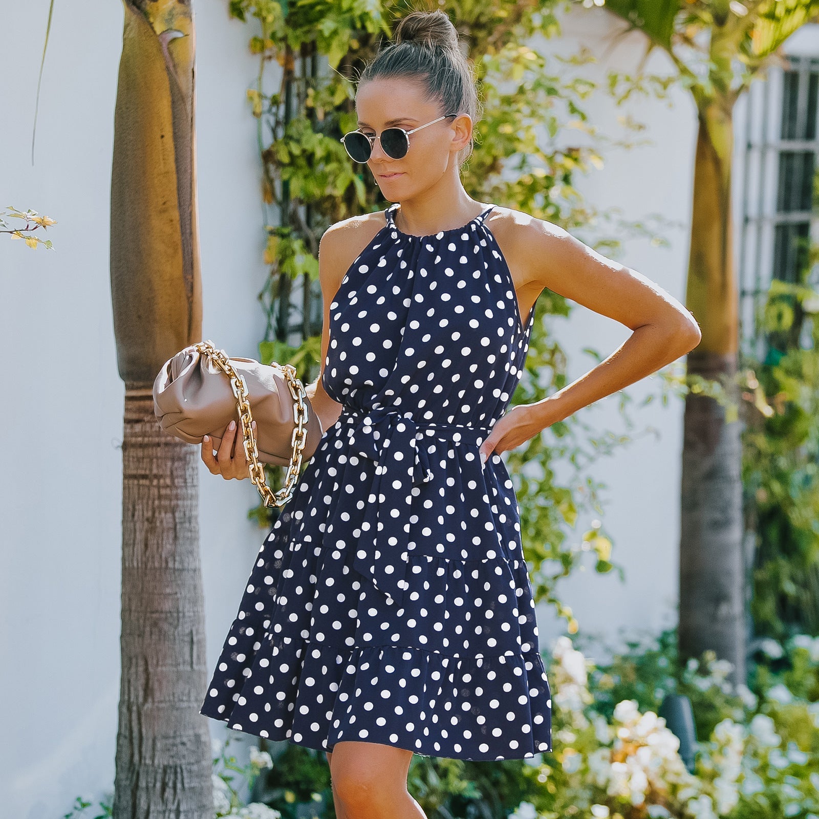 Robe Femme Sans Manches à Col Rond en Mousseline à Pois avec Style Midi - IVOIRART.COM