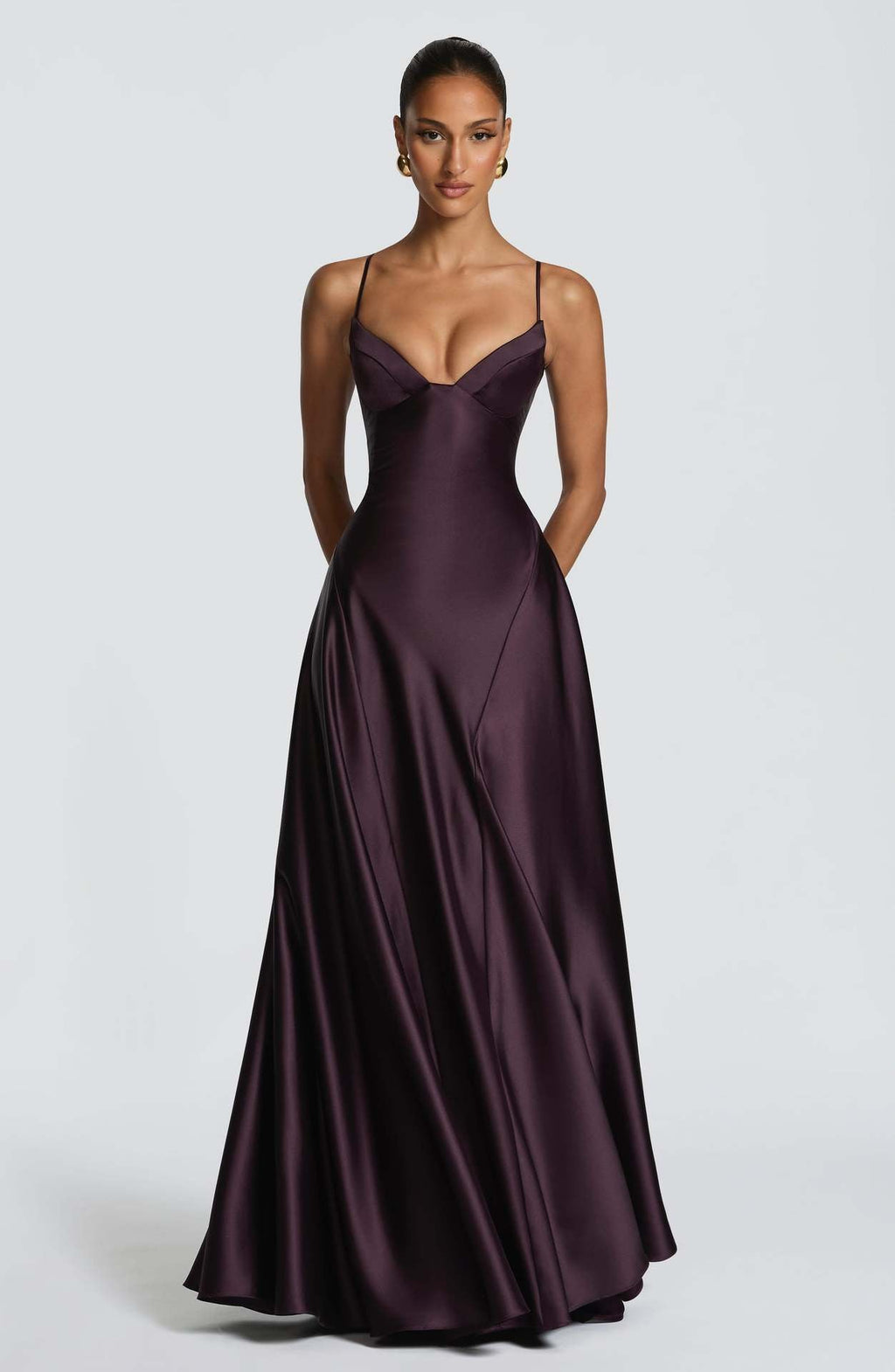 Robe longue de soirée bustier en satin taille marquée col V profond jupe pleine. - IVOIRART.COM