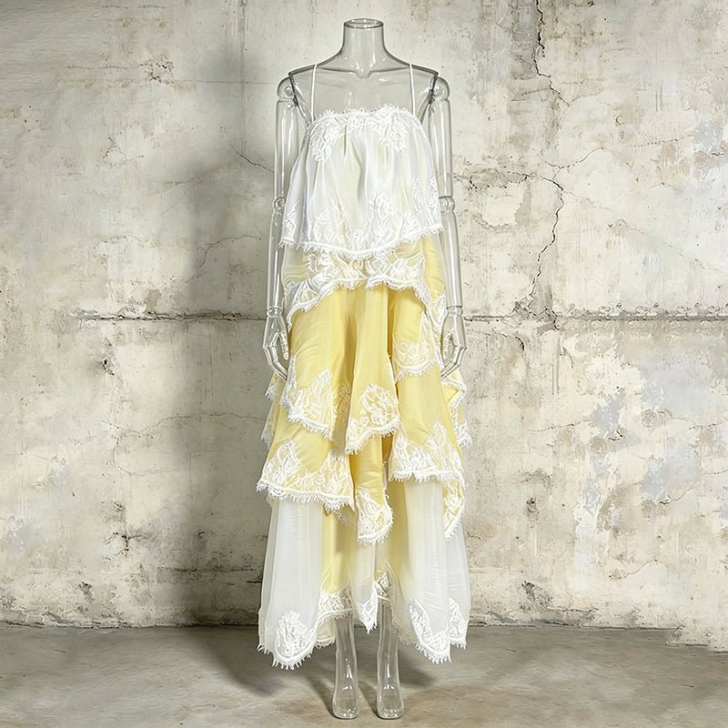 Robe maxi mousseline jaune pâle et blanc, dentelle eyelash, bretelles réglables . - IVOIRART.COM
