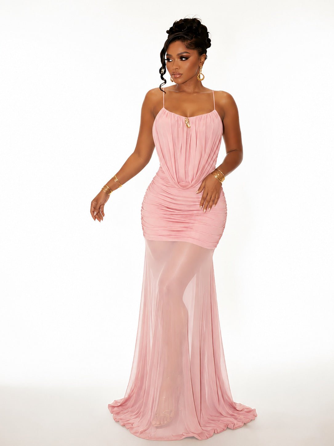 Robe sans manches à bretelles, élégante et moulante, soulignant la silhouette parfaite - IVOIRART.COM