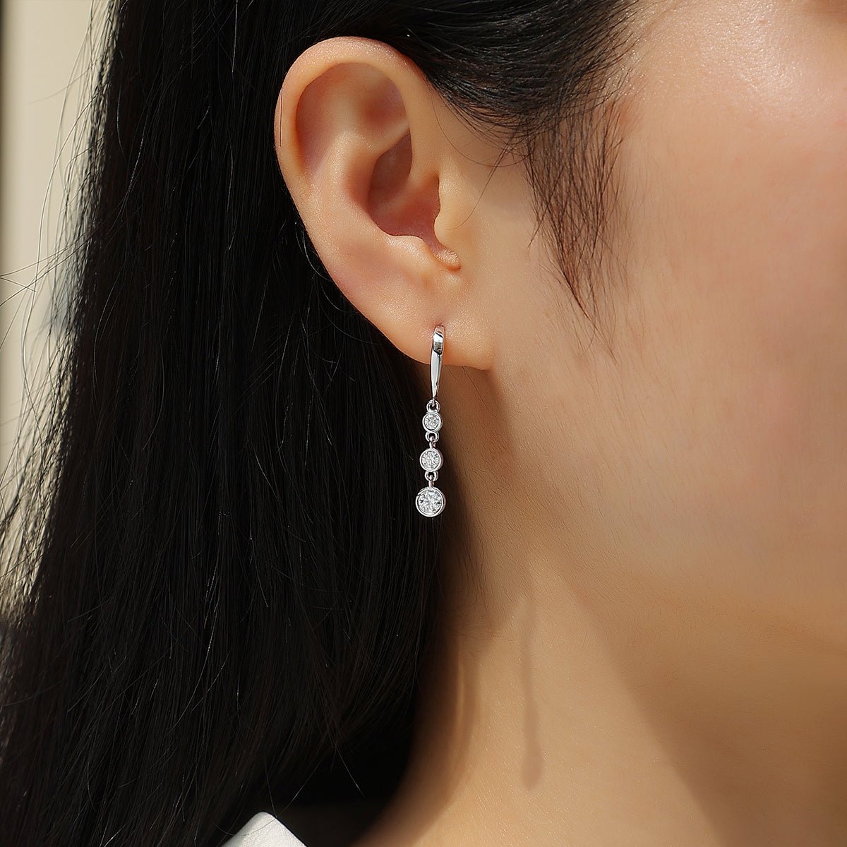 S925 Argent Sterling boucles pendantes trois pierres Moissanite D-VVS1 1,8gBoîte - IVOIRART.COM