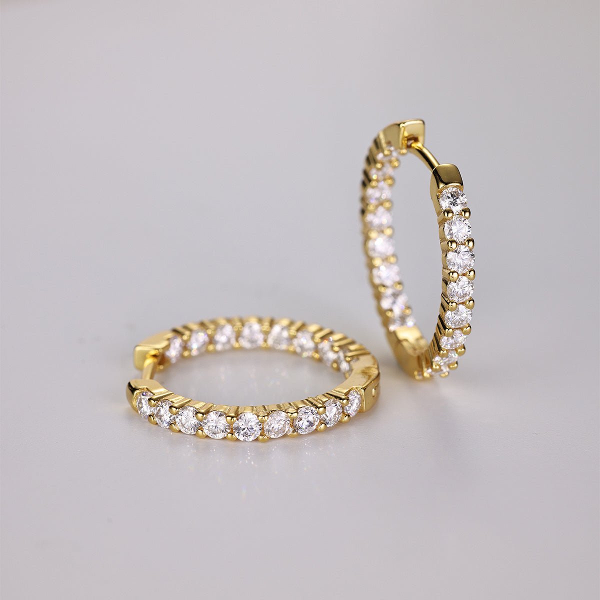 S925 Argent Sterling Plaqué Or Huggie 36 Moissanite D-VVS1 4,7g - Coffret LuxeXL - IVOIRART.COM