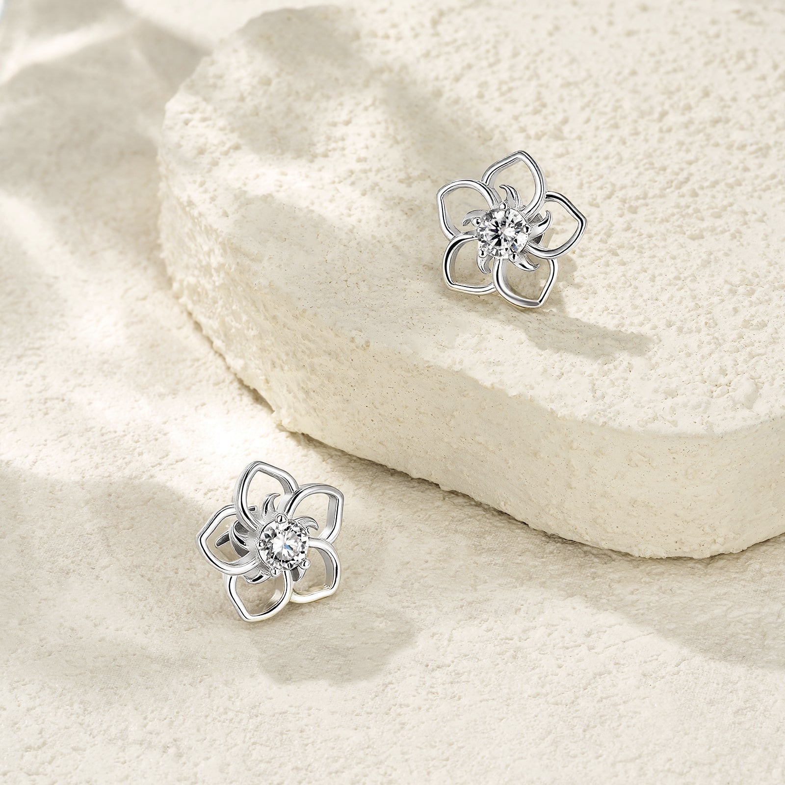 S925 Sterling Silver Abstract Flower Stud Earrings 0.5ct D-VVS1 Moissanite (GRA) - IVOIRART.COM