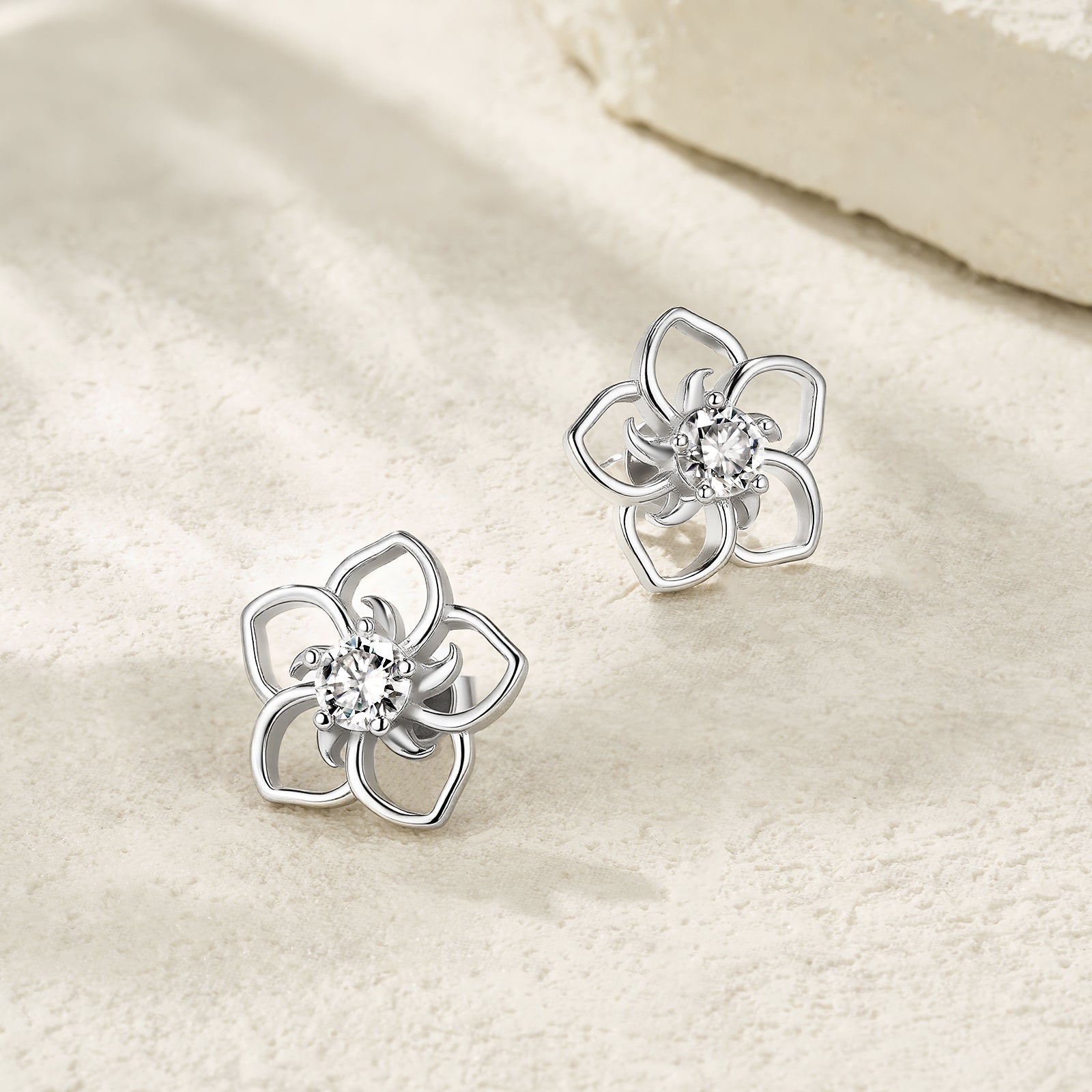S925 Sterling Silver Abstract Flower Stud Earrings 0.5ct D-VVS1 Moissanite (GRA) - IVOIRART.COM