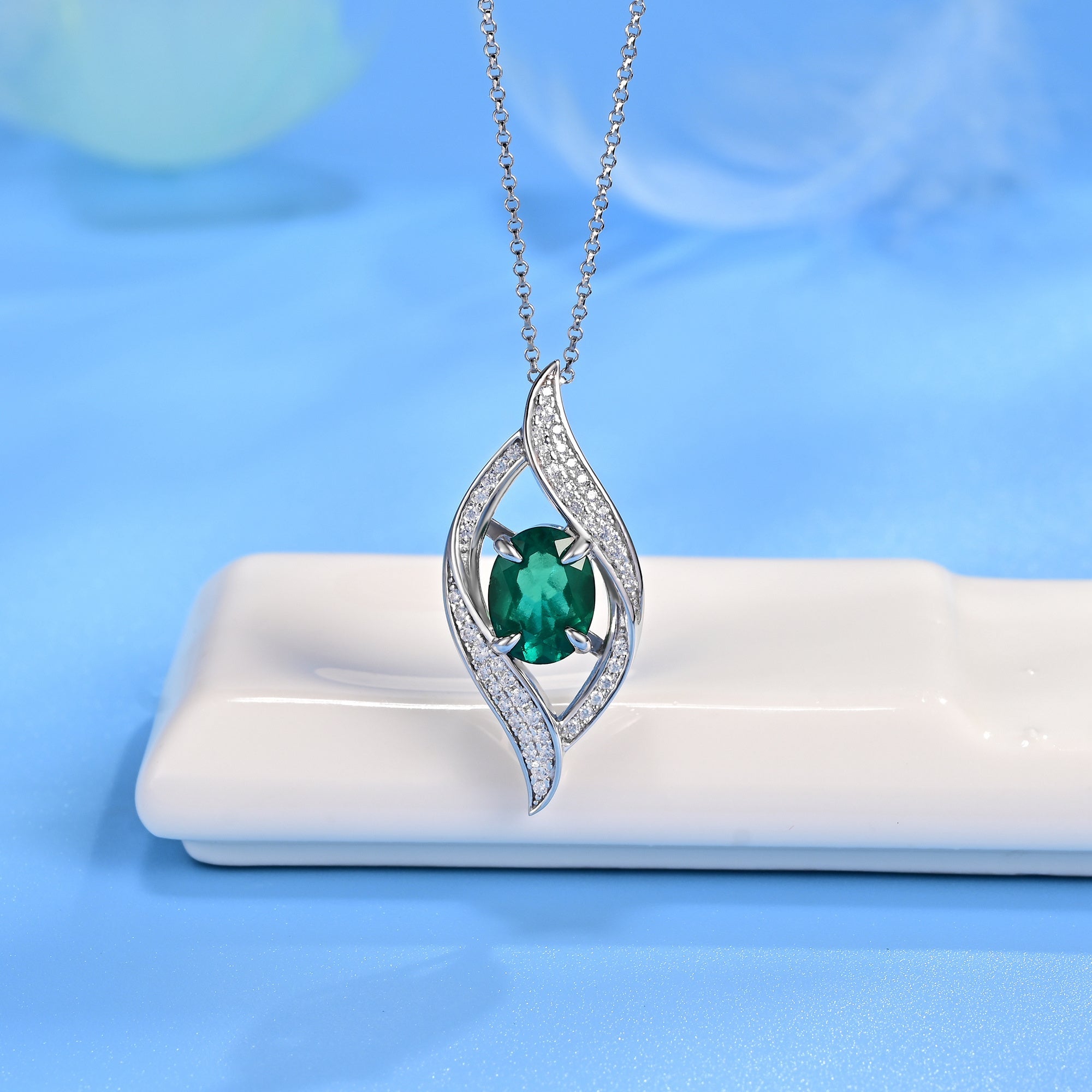 S925 Sterling Silver Lab-Grown Emerald Necklace, 9x7mm Oval Cut Interwoven Pendant, Platinum Plated 40&45cm Chain, 5g Women's Jewelry Gift Box - IVOIRART.COM
