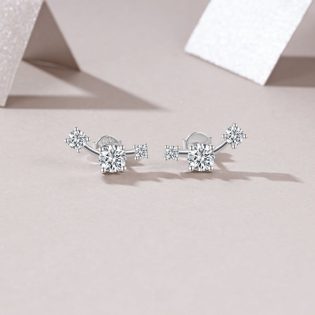 S925 Sterling Silver Three-Stone Curved Stud Earrings, 0.5ct D-VVS1 Moissanite, Platinum Plated 2.1g With GRA Certificate Gift Box - IVOIRART.COM