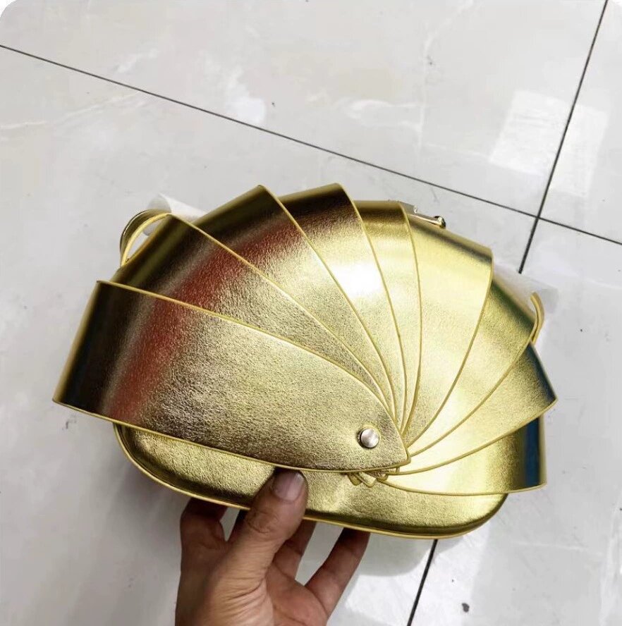 Sac à bandoulière pour femme en cuir verni à imprimé léopard, élégant et tendance - IVOIRART.COM