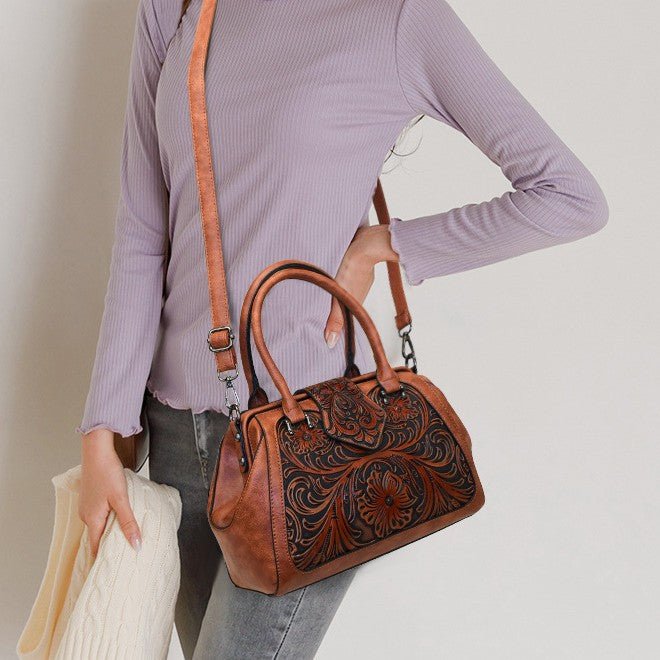 Sac à main sculpté artisanal pour femme avec bandoulière asymétrique en cuir - IVOIRART.COM