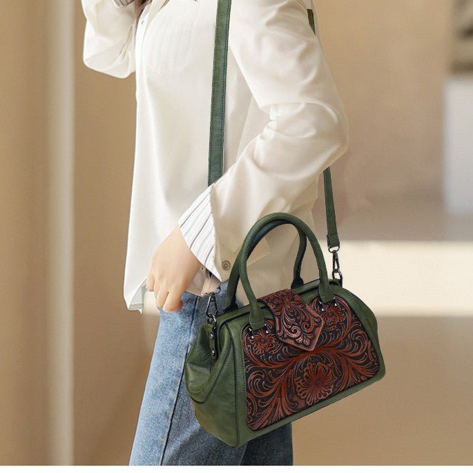 Sac à main sculpté artisanal pour femme avec bandoulière asymétrique en cuir - IVOIRART.COM