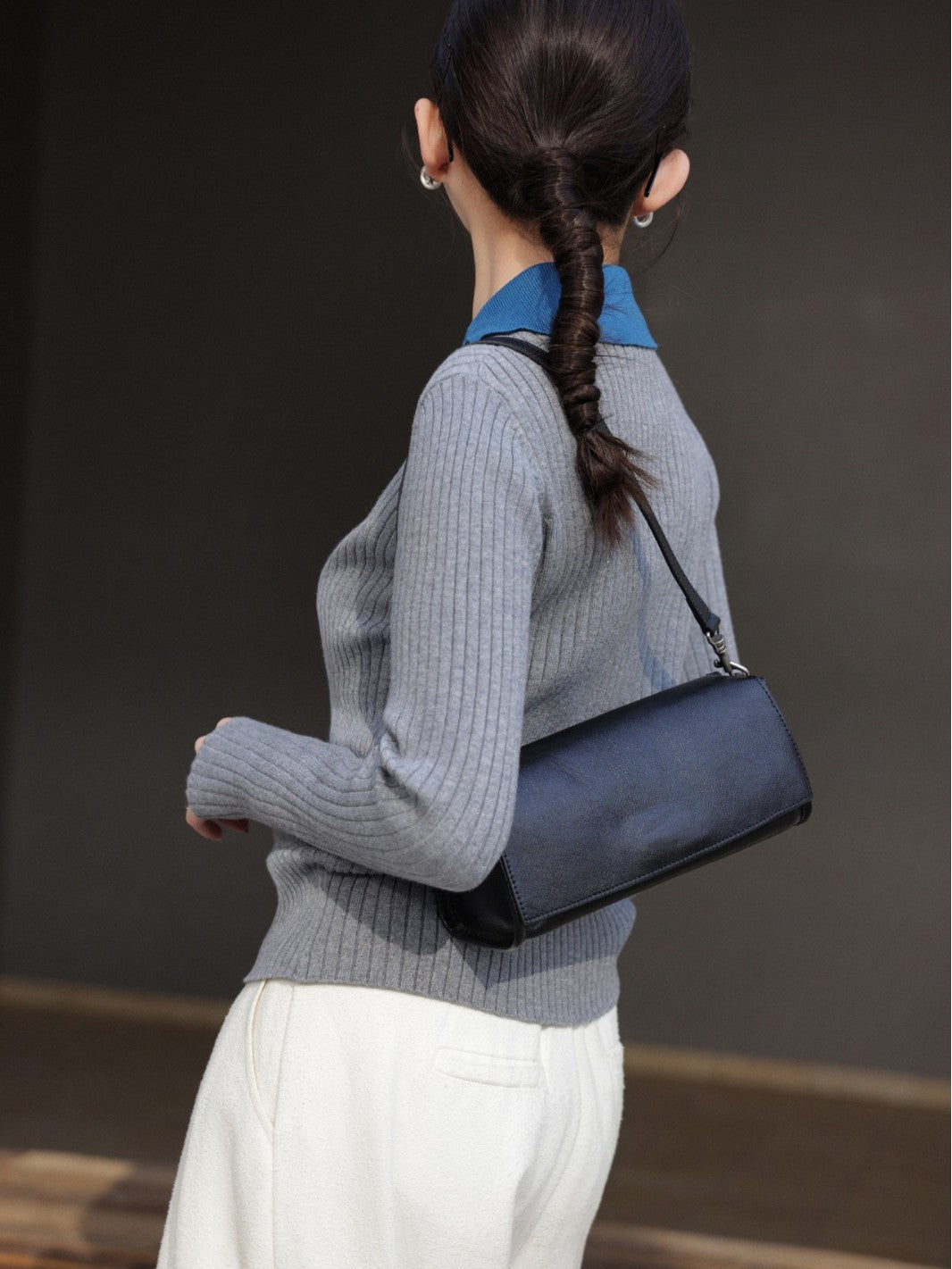 Sac baguette femme en cuir véritable, design niche, bandoulière luxe léger noir. - IVOIRART.COM