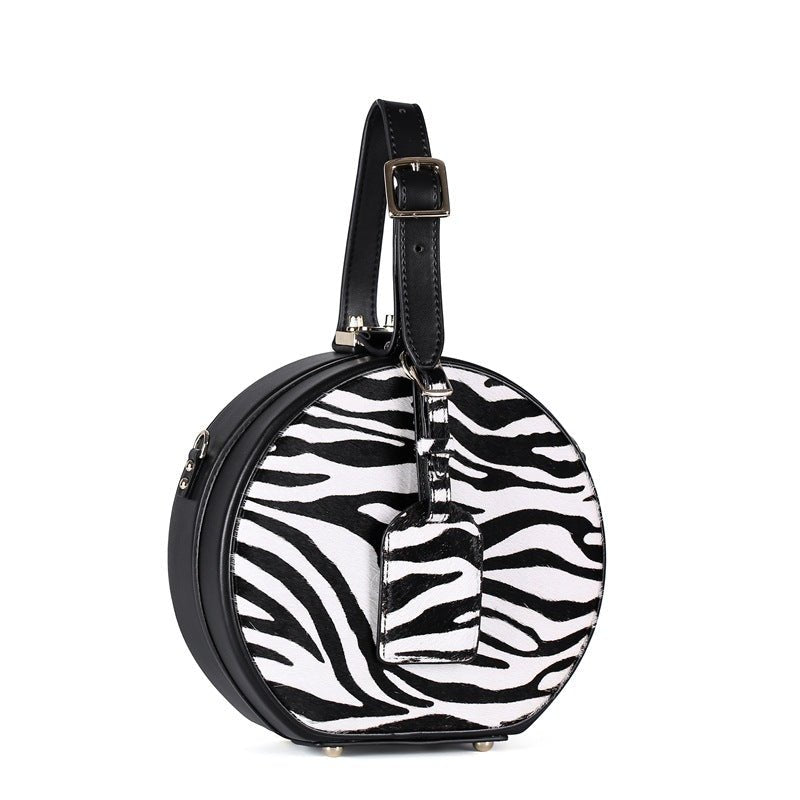 Sac bandoulière diagonal en cuir pleine fleur, format boîte compact et chic ultra - IVOIRART.COM