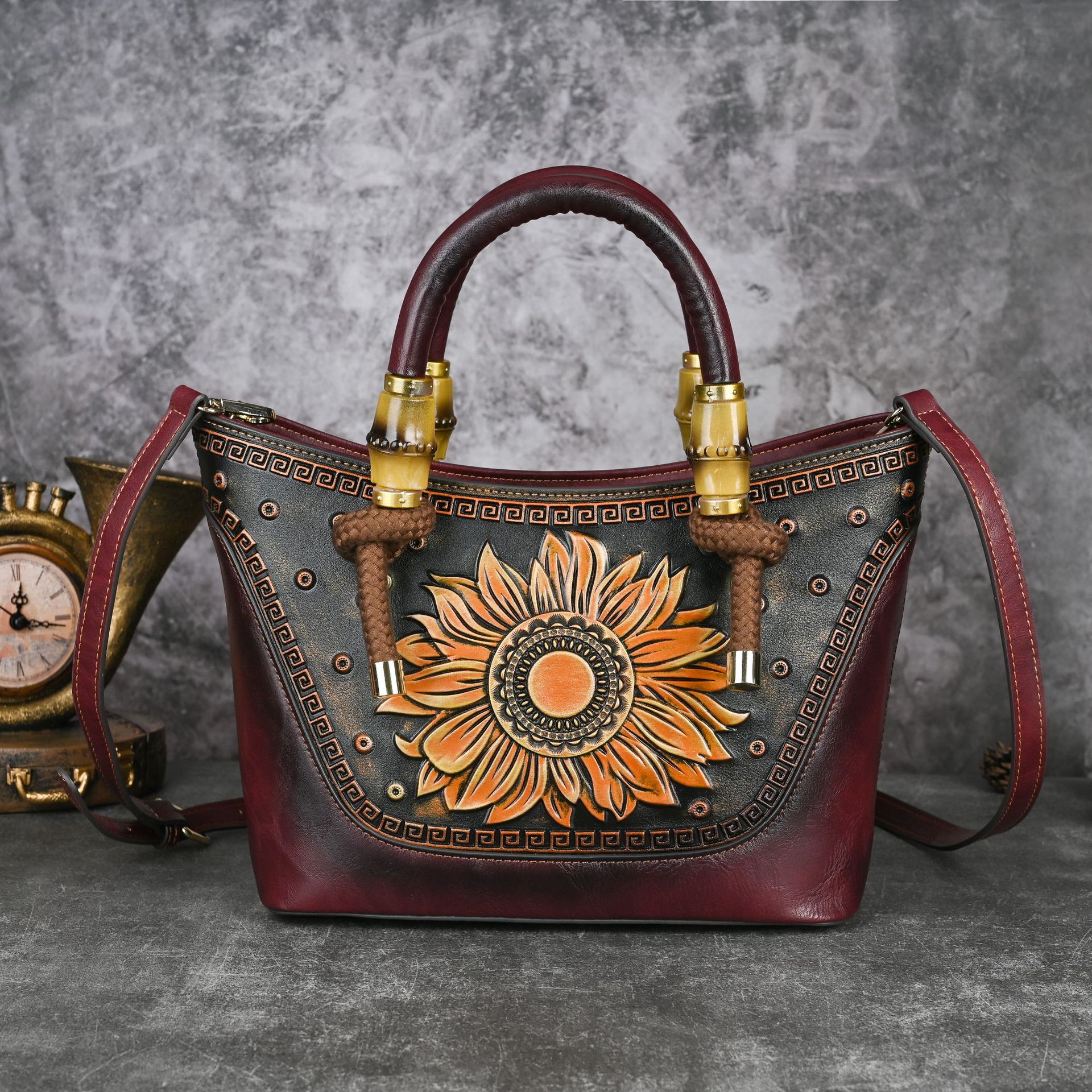 Sac bandoulière polyvalent élégant pour femme d'âge mûr, style asymétrique - IVOIRART.COM