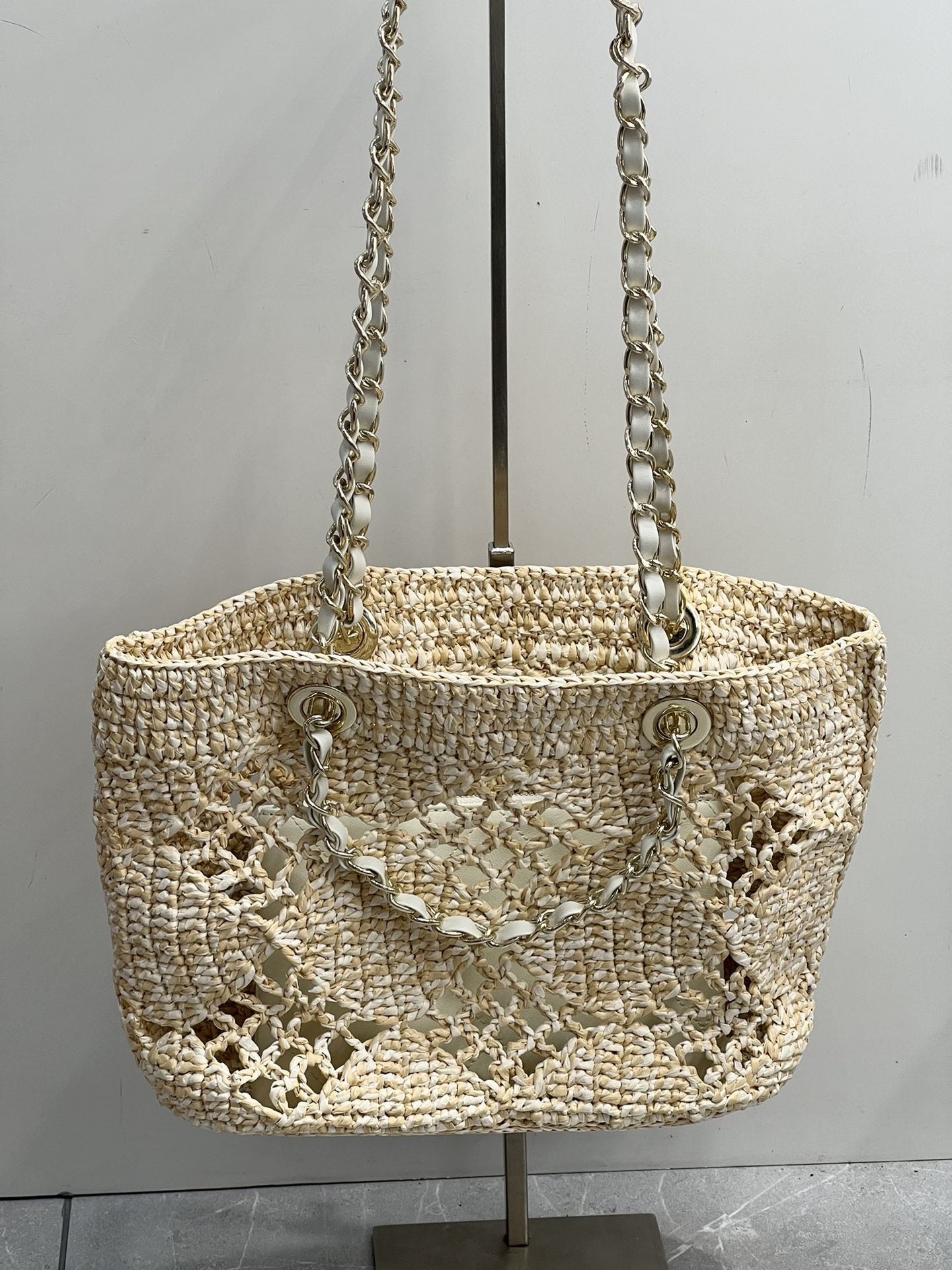 Sac épaule tressé Weaving Hollow Beach en paille, sac seau tricoté estival chic - IVOIRART.COM