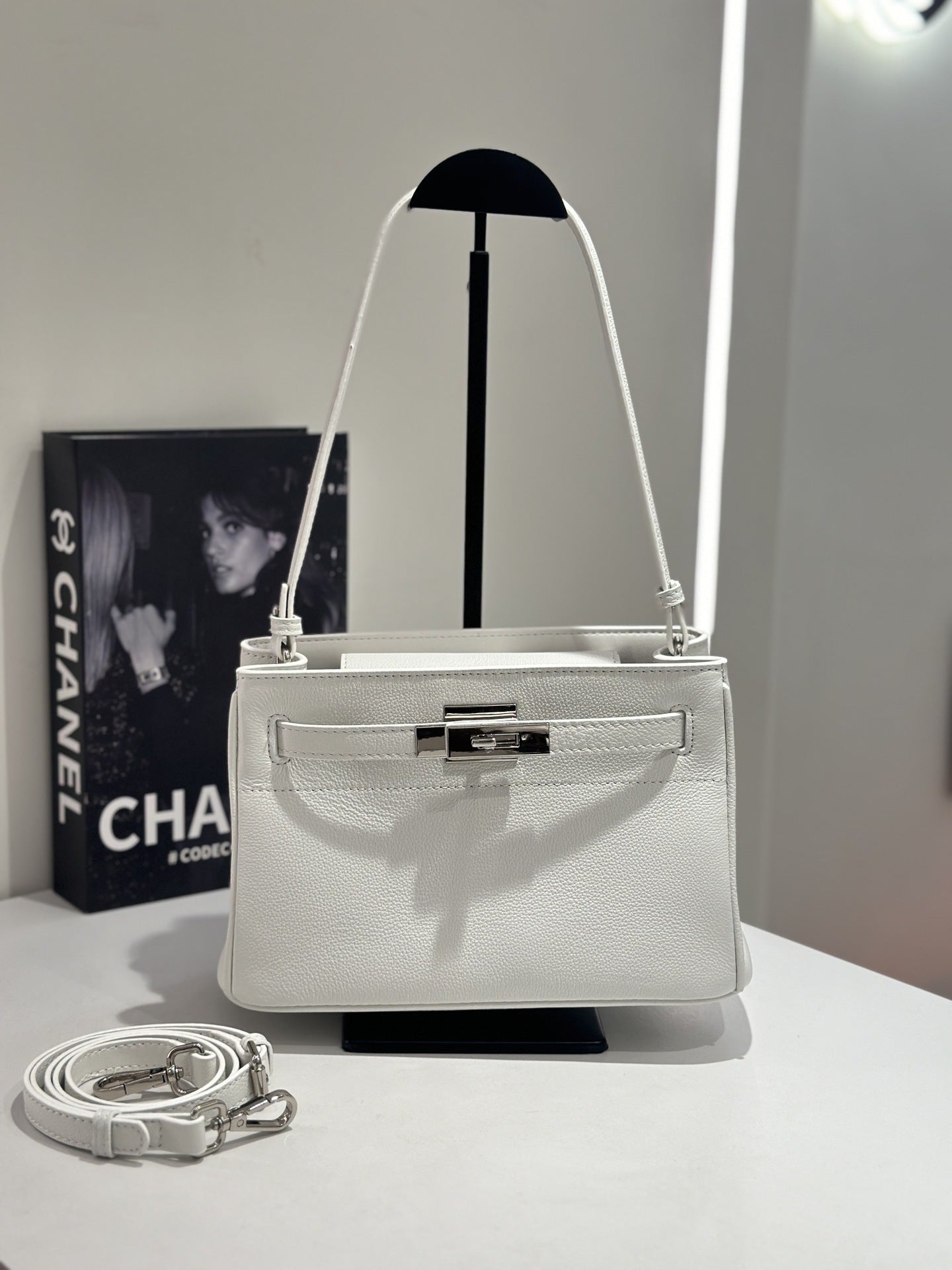 Sac Femme Cuir Véritable Kelly haut gamme vachette, épaule unique, style Birkin. - IVOIRART.COM