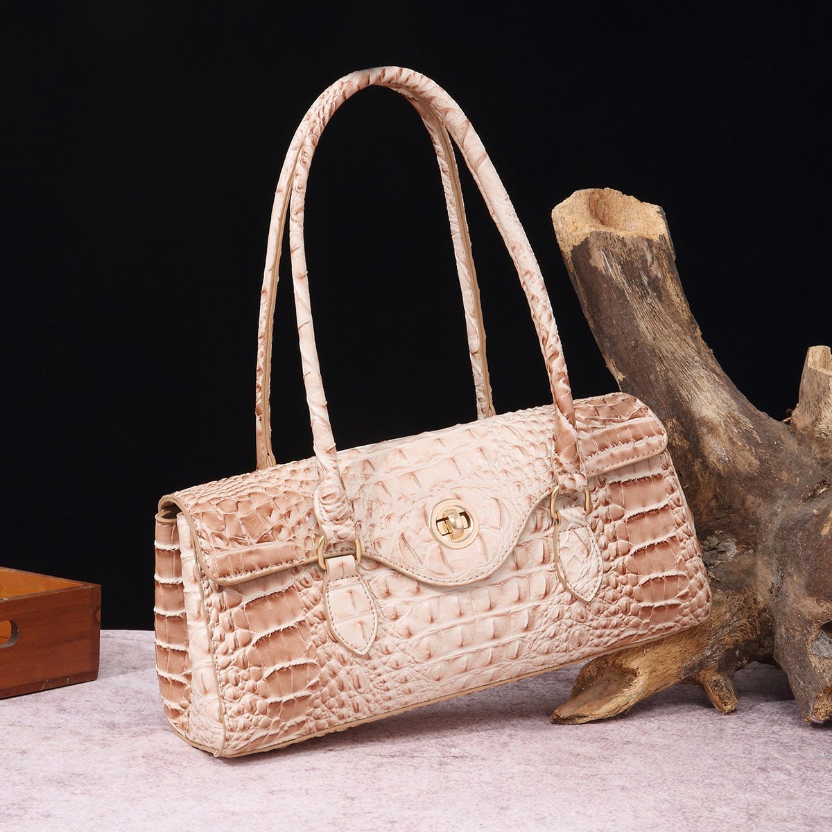 Sac fourre-tout à épaule pour femmes en cuir synthétique motif crocodile brahmin - IVOIRART.COM