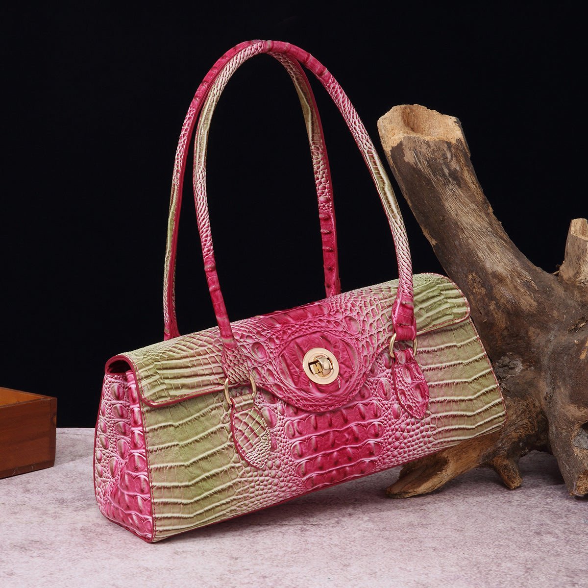 Sac fourre-tout à épaule pour femmes en cuir synthétique motif crocodile brahmin - IVOIRART.COM