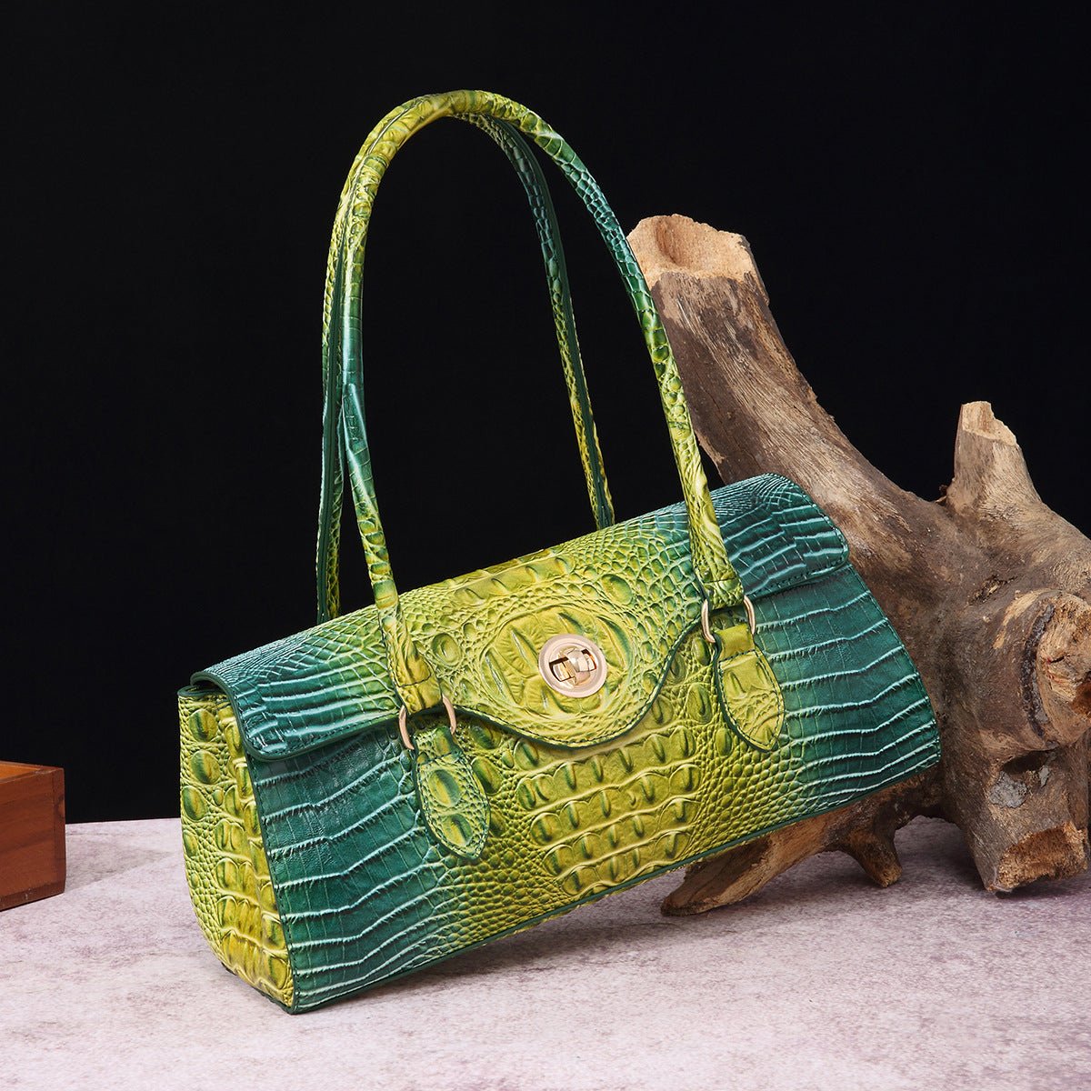 Sac fourre-tout à épaule pour femmes en cuir synthétique motif crocodile brahmin - IVOIRART.COM