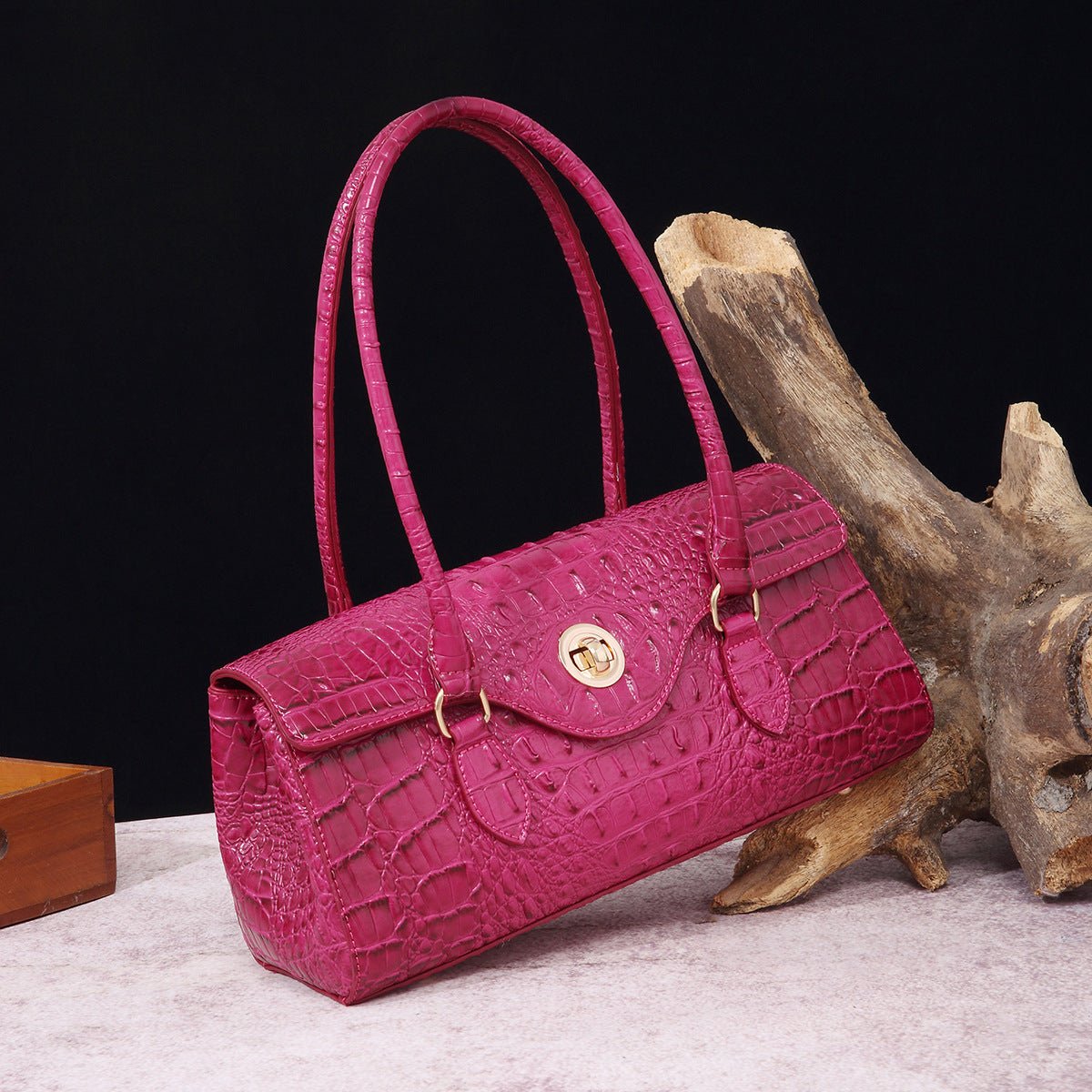 Sac fourre-tout à épaule pour femmes en cuir synthétique motif crocodile brahmin - IVOIRART.COM