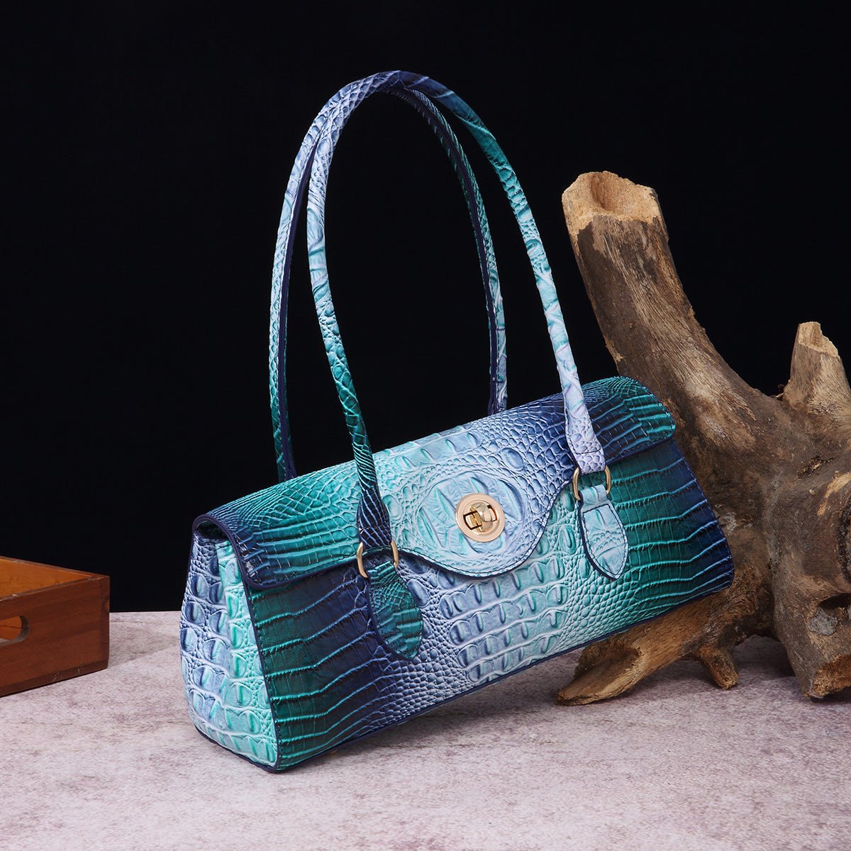 Sac fourre-tout à épaule pour femmes en cuir synthétique motif crocodile brahmin - IVOIRART.COM