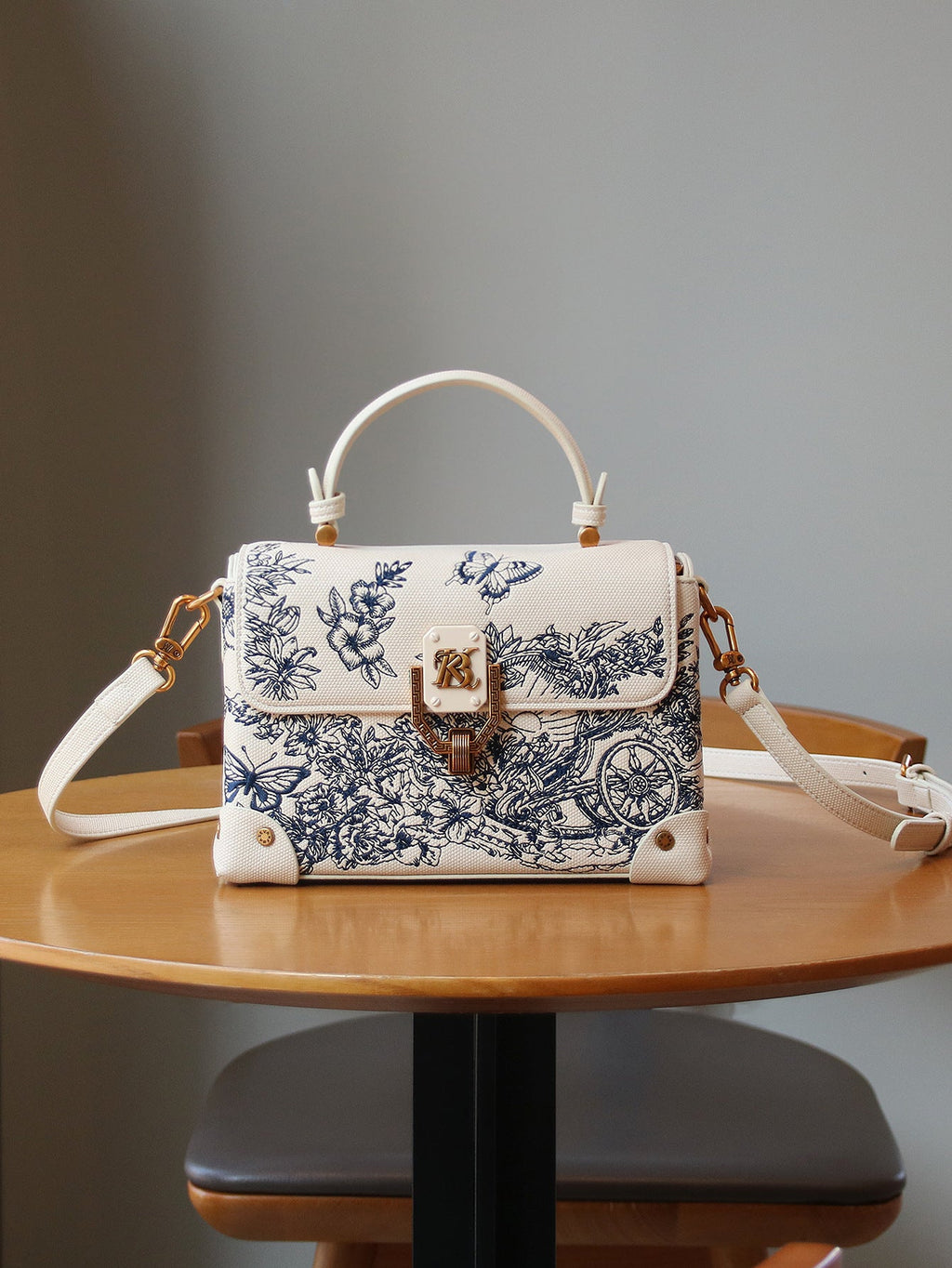Sac fourre-tout léger de luxe orné de broderies complexes pour femme, à porter épaule ou en bandoulière - IVOIRART.COM
