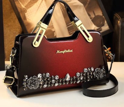 Sac fourre-tout pour femme élégant en cuir véritable, orné de clous mode - IVOIRART.COM