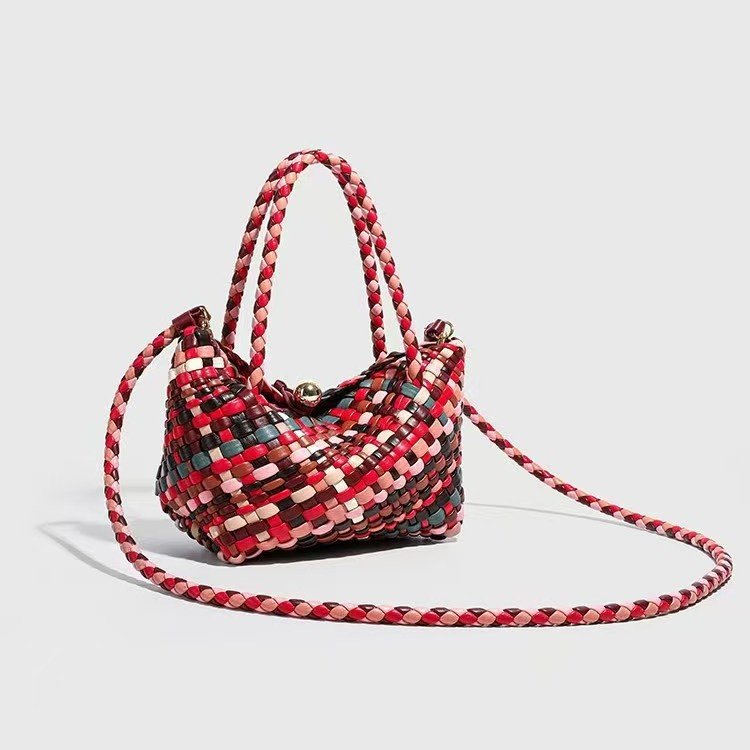 Sac tressé artisanal coloré pour femme, mode décontractée, cuir synthétique PU - IVOIRART.COM