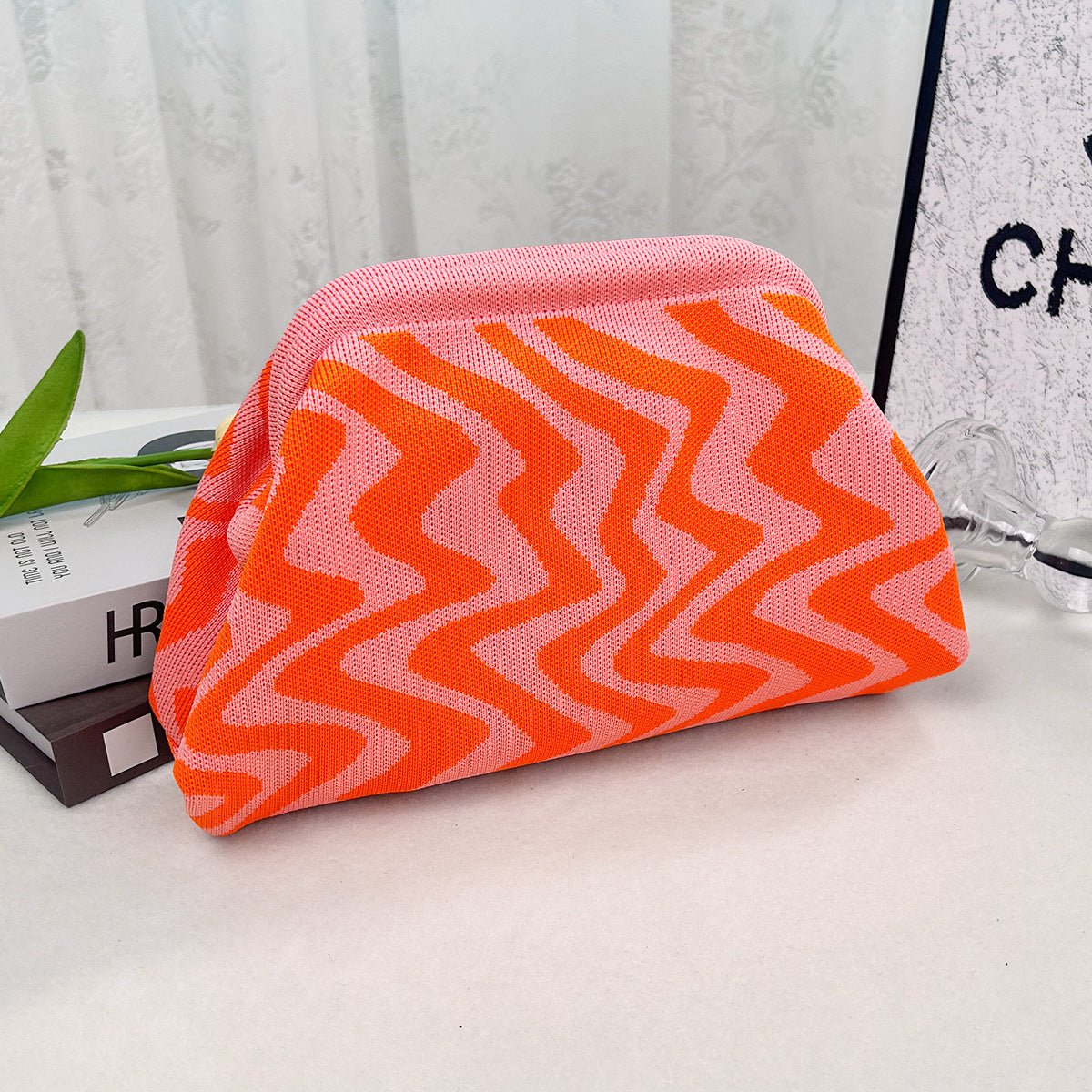 Sac Tricoté Femme à Rayures - Pochette Élégante Sans Bandoulière, 30x22x9 cm - IVOIRART.COM