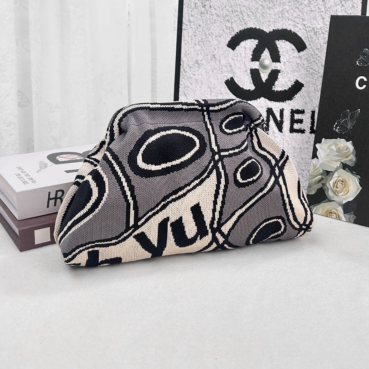 Sac Tricoté Femme à Rayures - Pochette Élégante Sans Bandoulière, 30x22x9 cm - IVOIRART.COM