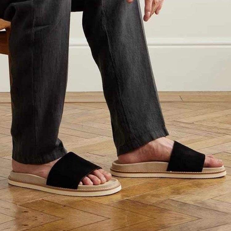 Sandales Tendance à Enfiler pour Homme, Chaussures de Plage Respirantes et Confortables - IVOIRART.COM