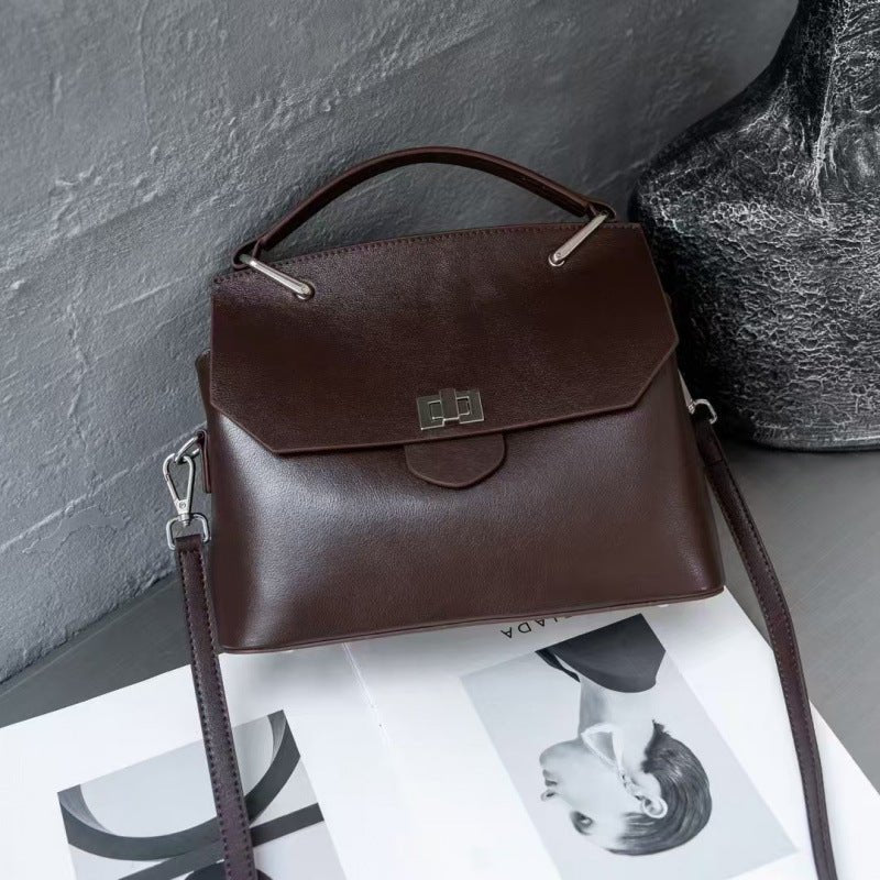 Sentong Sac messager en cuir végétal luxe, polyvalent, format horizontal 26x20cm - IVOIRART.COM