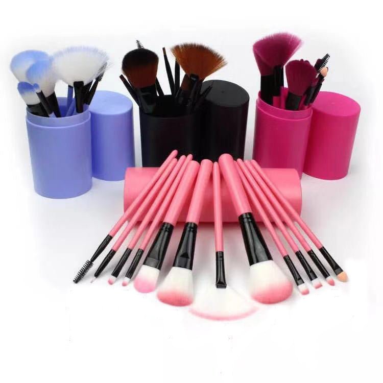 Set de 12 pinceaux de maquillage pour blush, ombres à paupières, cils et highlighter - IVOIRART.COM